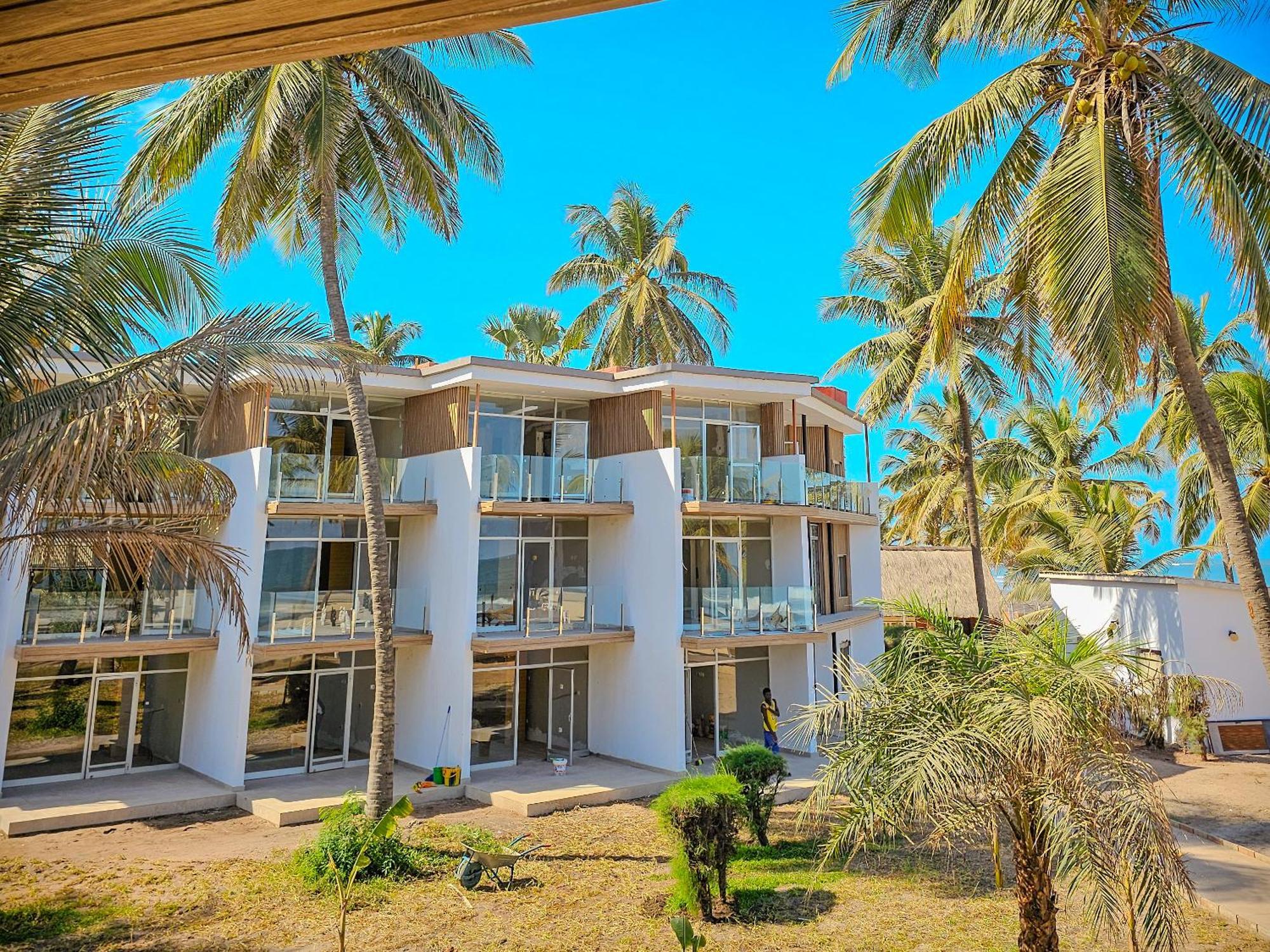 Kombo Beach Resort Serrekunda Exteriör bild